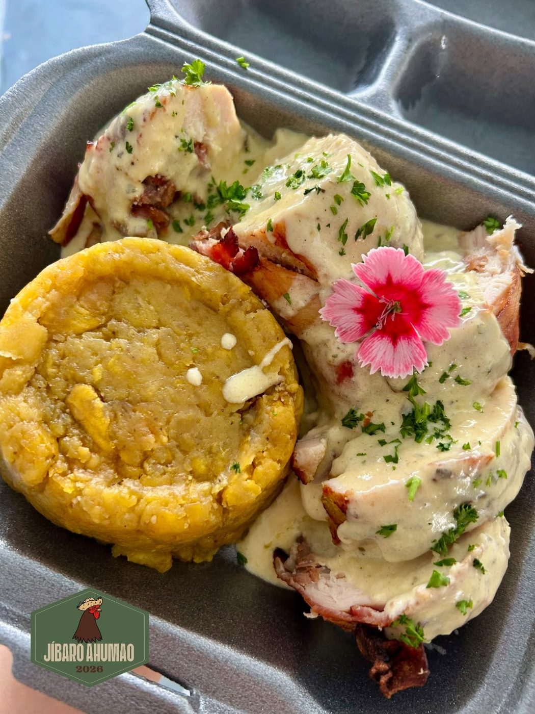 Pechuga rellena con mofongo
